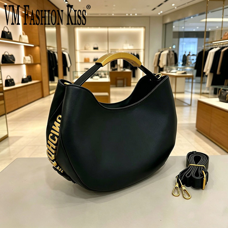 Women Bags Golden - حقيبة نسائية نصف دائرية ذهبية اللون