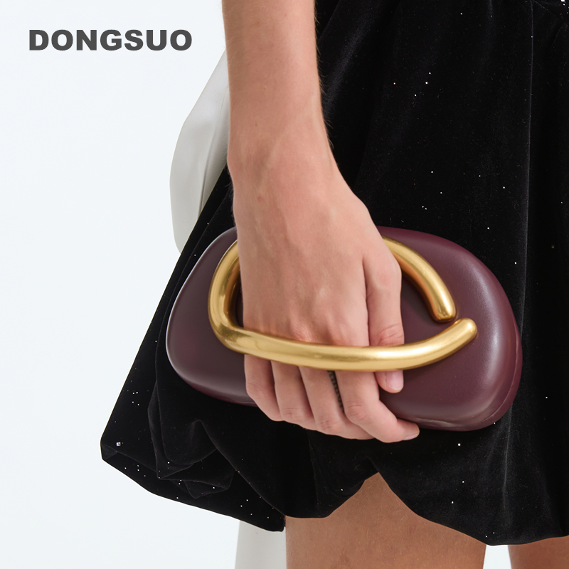 صندوق إغلاق ذهبي حقيبة صغيرة ل - مراجعة Women Bags Zara وسعره