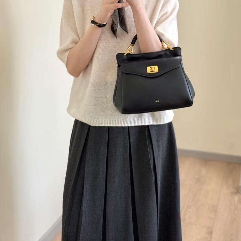 حقيبة كروس بودي نسائية لوسيا ب - مراجعة Women Bags Medium Size وسعره