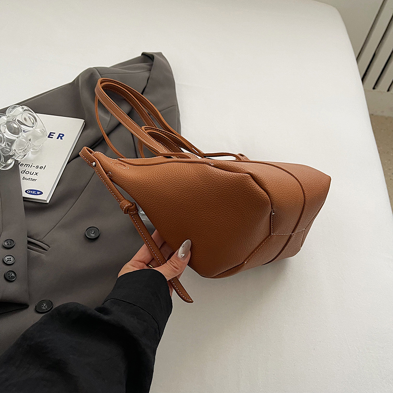 MOODS ذات العلامات التجارية تح - مراجعة Women Bags Zara وسعره