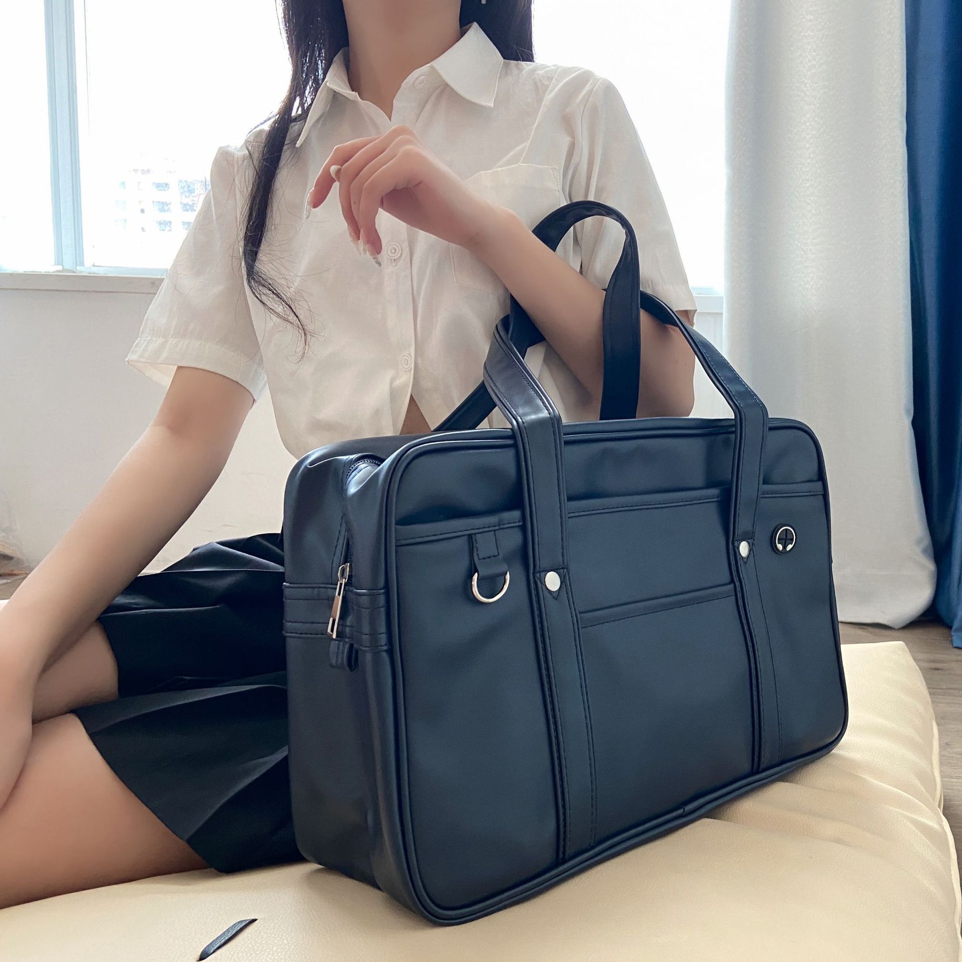حقيبة يابانية ثنائية الأبعاد J - مراجعة Women Bags Zara وسعره